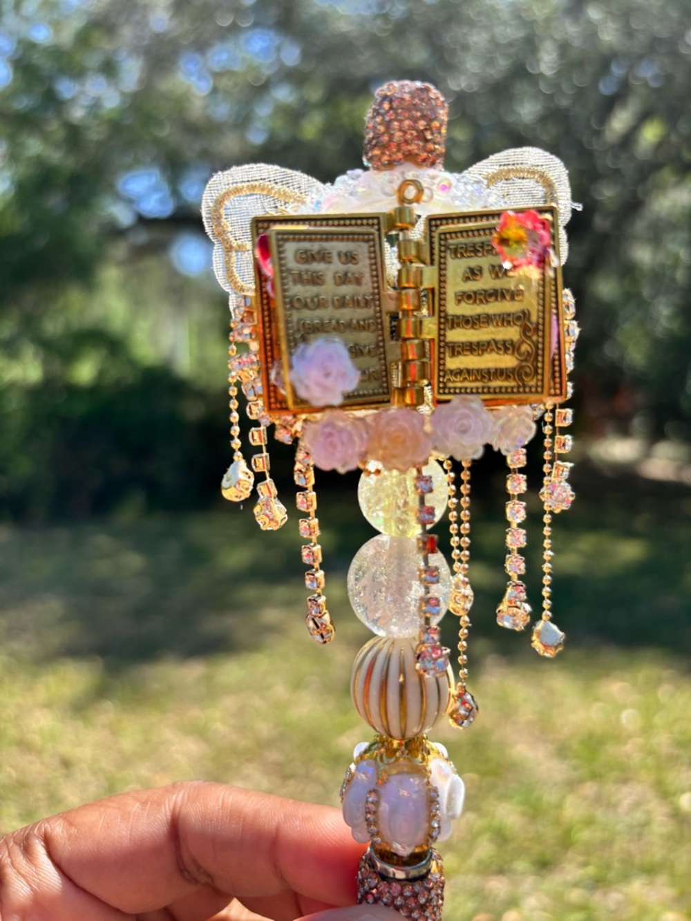 Handcrafted Embellished  Rhinestone Crystal Prayer Book Stylus  - Pink & Gold - Picture 4 of 4